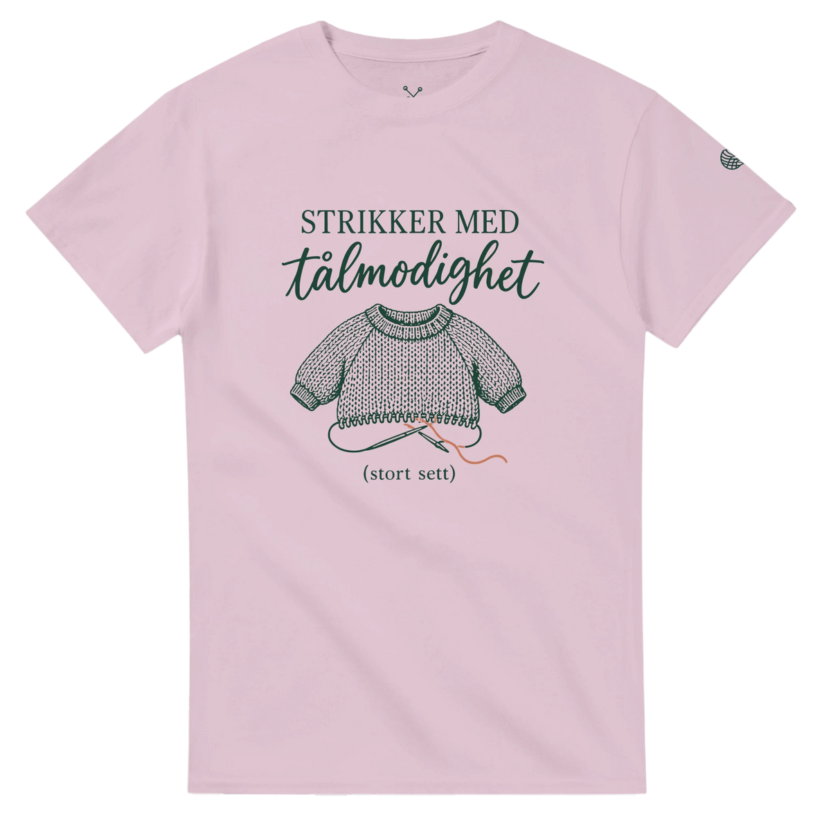 Strikker med tålmodighet (stort sett) – lysrosa t-skjorte, forside