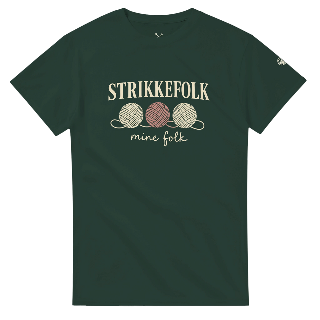 Strikkefolk, mine folk – skogsgrønn t-skjorte, forside